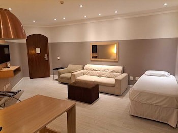 Cosmopolitan Praia Flat
