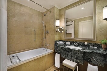 Sheraton Addis, A Luxury Collection Hotel, Addis Ababa
