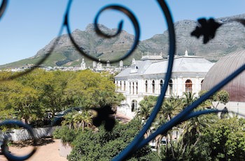 Cape Town Hollow Boutique Hotel