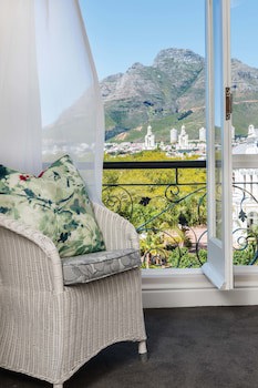 Cape Town Hollow Boutique Hotel