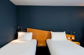 Holiday Inn Express Warwick - Stratford-Upon-Avon, An Ihg Hotel