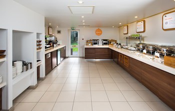 Holiday Inn Express Warwick - Stratford-Upon-Avon, An Ihg Hotel
