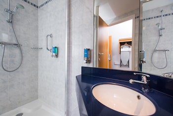 Holiday Inn Express Warwick - Stratford-Upon-Avon, An Ihg Hotel