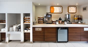 Holiday Inn Express Warwick - Stratford-Upon-Avon, An Ihg Hotel