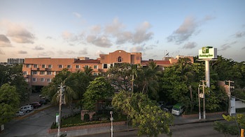 Holiday Inn Ciudad Del Carmen, An Ihg Hotel