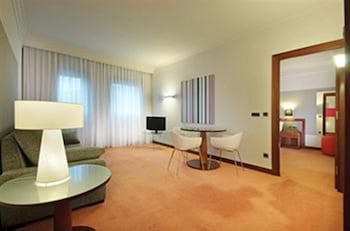 Hotel Vigo Los Galeones Affiliated By Melia