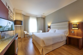 Hotel Vigo Los Galeones Affiliated By Melia