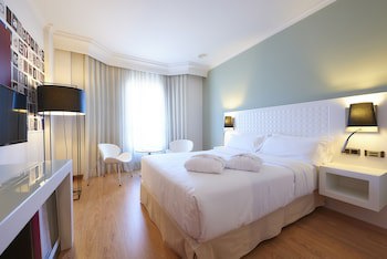 Hotel Vigo Los Galeones Affiliated By Melia