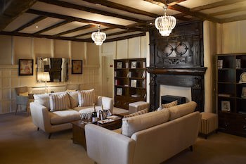 The Manor Elstree