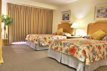 Castaways Resort And Suites