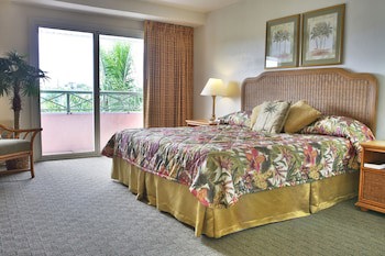 Castaways Resort And Suites