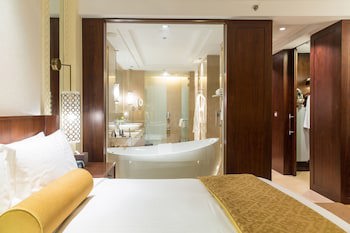 The Ritz-Carlton, Dubai fotoğrafı