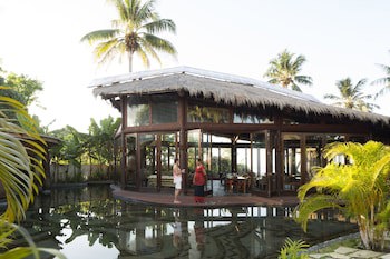 Coconuts Beach Club Resort & Spa