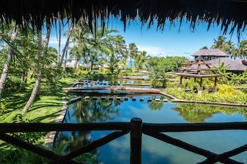 Coconuts Beach Club Resort & Spa