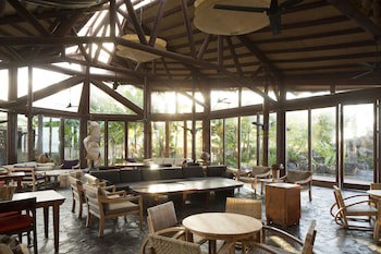 Coconuts Beach Club Resort & Spa