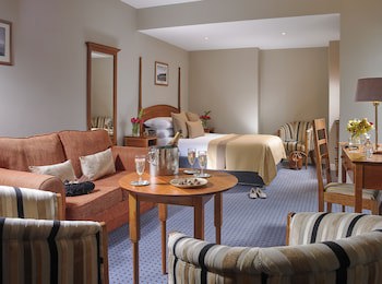 Parkavon Hotel