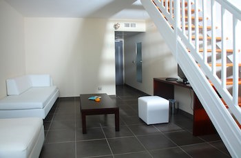 Mahogany Hotel Residence And Spa