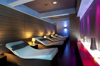 Mahogany Hotel Residence And Spa