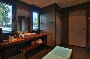 Mahogany Hotel Residence And Spa