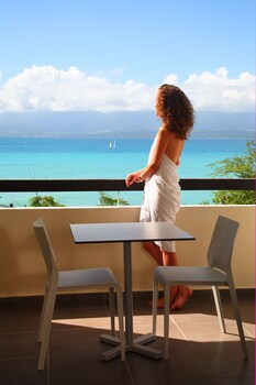 Mahogany Hotel Residence And Spa