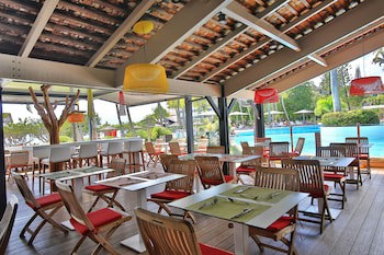 Mahogany Hotel Residence And Spa