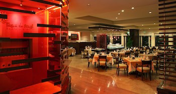 Real Intercontinental San Salvador At Metrocentro Mall, An Ihg Hotel