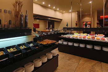 Real Intercontinental San Salvador At Metrocentro Mall, An Ihg Hotel
