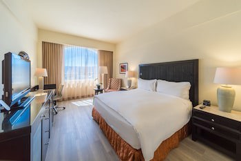 Real Intercontinental San Salvador At Metrocentro Mall, An Ihg Hotel