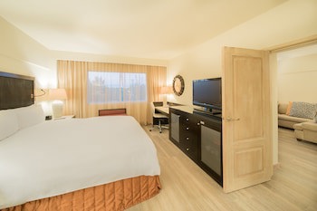 Real Intercontinental San Salvador At Metrocentro Mall, An Ihg Hotel