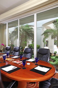 Real Intercontinental San Salvador At Metrocentro Mall, An Ihg Hotel