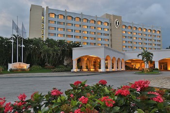 Real Intercontinental San Salvador At Metrocentro Mall, An Ihg Hotel