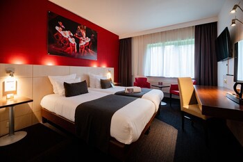 Hotel & Aparthotel Casteau Resort Mons