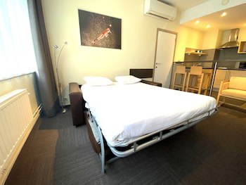 Hotel & Aparthotel Casteau Resort Mons