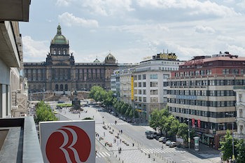 Ramada by Wyndham Prague City Centre fotoğrafı