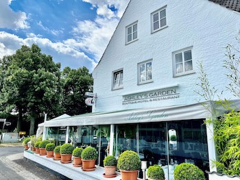 Ashleys Garden (Adults Only) fotoğrafı