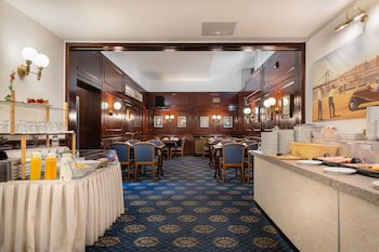 Hotel Leonet fotoğrafı