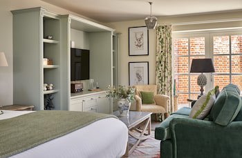 The Montagu Arms Hotel