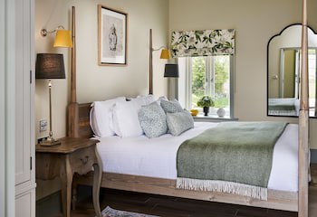 The Montagu Arms Hotel