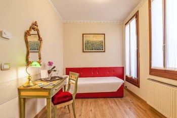 Hotel La Fenice Et Des Artistes galeri fotoğrafı