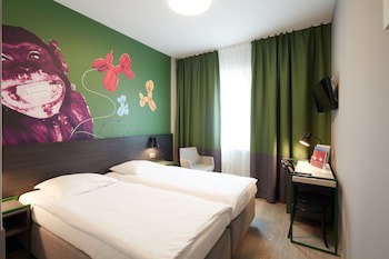 Hotel Crystal