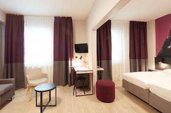 Hotel Crystal