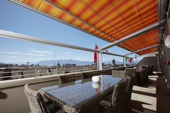 Hotel Crystal