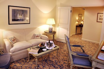 Grand Palace Hotel