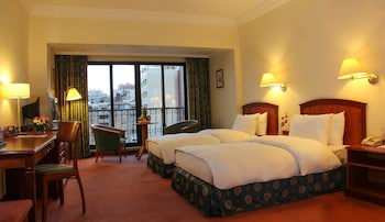 Grand Palace Hotel