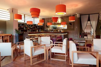 Carlton Hotel