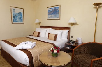 Carlton Hotel
