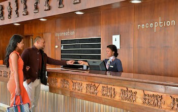 Carlton Hotel