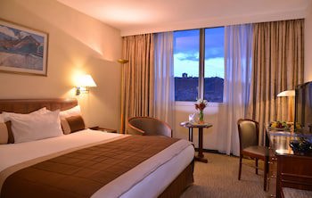 Carlton Hotel