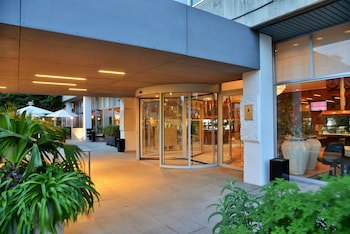 Carlton Hotel