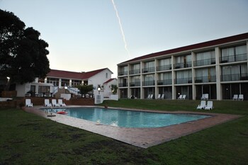 Wilderness Beach Hotel